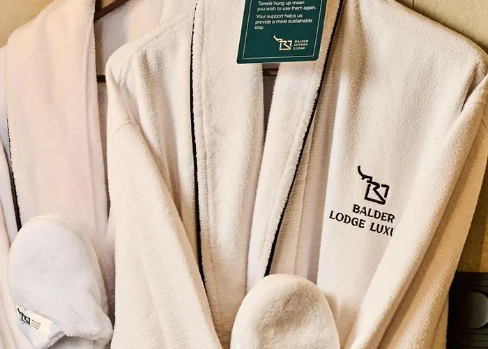 Balder Luxury & Glass Igloos Hotell 5*