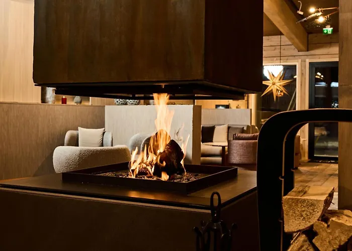 Balder Luxury & Glass Igloos מלון